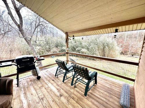 8752 Main St, Grants Lick, KY 41001-7310
