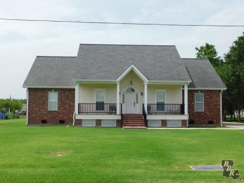 178 192nd St, Galliano, LA 70354-3827