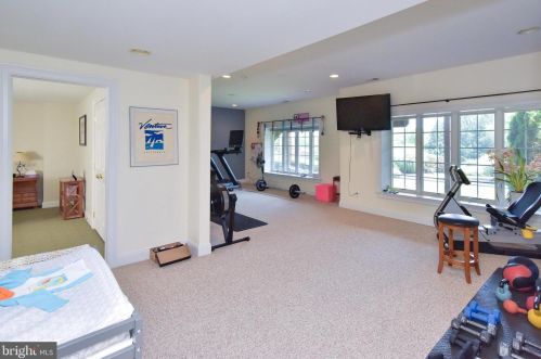 116 Osborne Cir, Kennett Sq PA  19348-1910 exterior