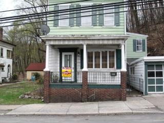 212 Hoffman Blvd, Ashland, PA 17921-1908
