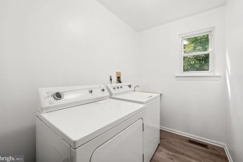 241 Marple Rd, Haverford PA  19041-1029 exterior