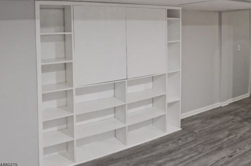 8 Kevin Rd, Lincoln Park NJ  07035-2117 exterior