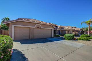 8935 Topeka Dr, Peoria, AZ 85382-8593