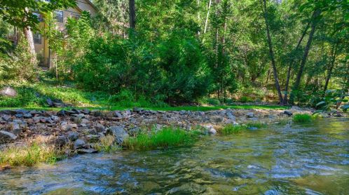 953 Freeman Ln, Grass Valley, CA 95949-9507