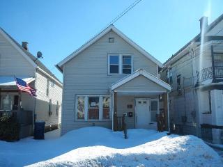 25 Mesmer Ave, Buffalo, NY 14220-1527
