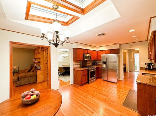 3 Josephine Ln, Northport NY  11768-2706 exterior