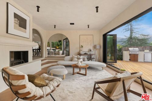 328 Poquito Ln, Topanga CA  90290-3547 exterior