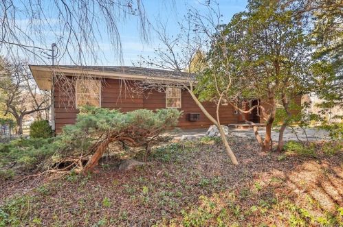 625 Quaker Rd, Chappaqua, NY 10514-1515