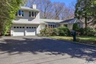 45 Wildwood Ln, Smithtown, NY 11787-3452