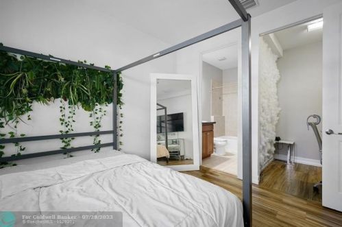 11609 13 Ct, Hollywood FL 33025-2559 exterior