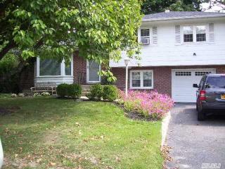2522 New York Ave, Huntington Station, NY 11747-1502