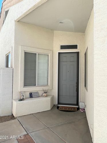 2079 Huron Ct, Gilbert, AZ 85234-8005