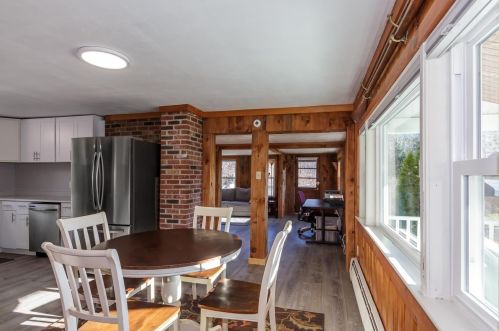 109 Brookdale Rd, Salem NH  03079-2844 exterior