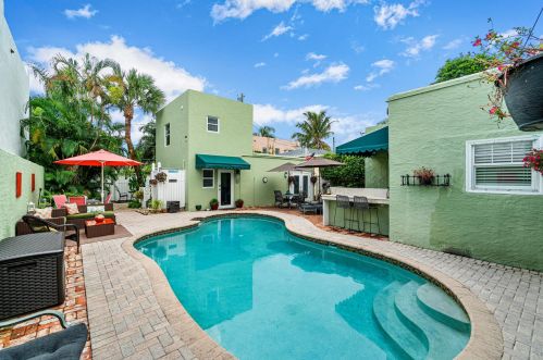 202 Greenwood Dr, West Palm Beach, FL 33405-1914