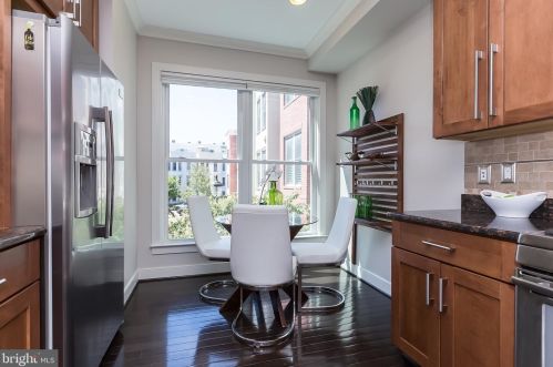 926 4 St, Washington DC 20003-3461 exterior