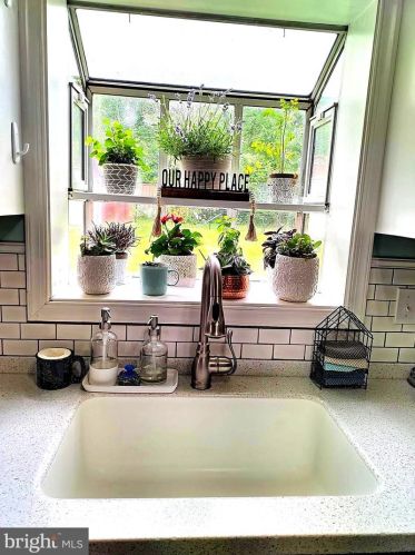 18128 Monrovia Rd, Madison Mills VA  22960-3109 exterior