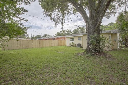 2355 35 St, Saint Petersburg FL  33713-3553 exterior