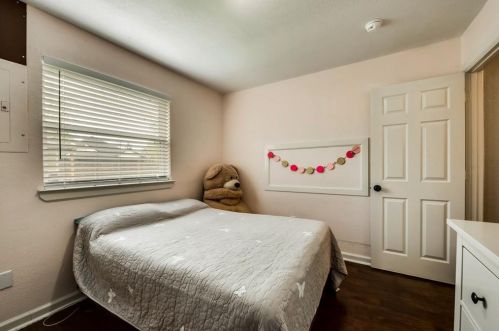 3404 Royal Crst Dr, Fort Worth TX 76140-2716 exterior