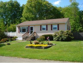 136 Richards Ave, Vestal, NY 13850-6215