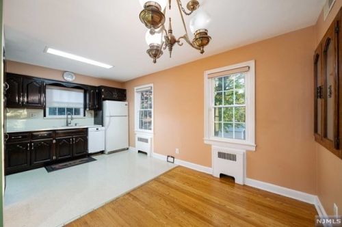 460 Greenmount Ave, Cliffside Park NJ  07010-1632 exterior