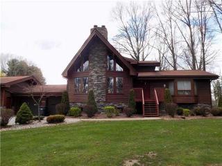 150 Main St, Saxonburg, PA 16056-9512