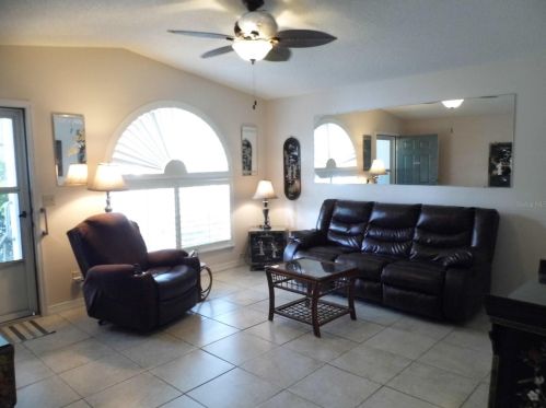 7152 62nd St, Pinellas Park, FL 33781-4109