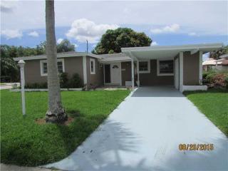 7400 Polk St, Hollywood, FL 33024-7235