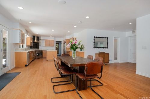 3315 Laurel Canyon Blvd, North Hollywood CA  91604-4133 exterior