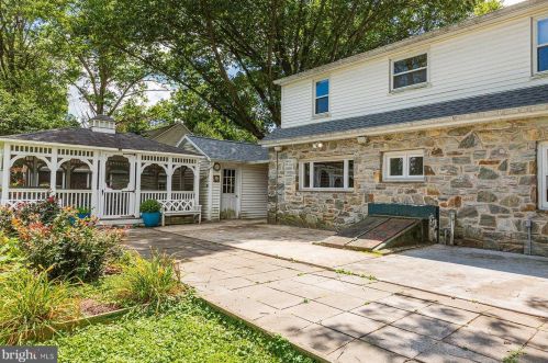 2037 Stone Mill Rd, Lancaster PA  17603-6053 exterior