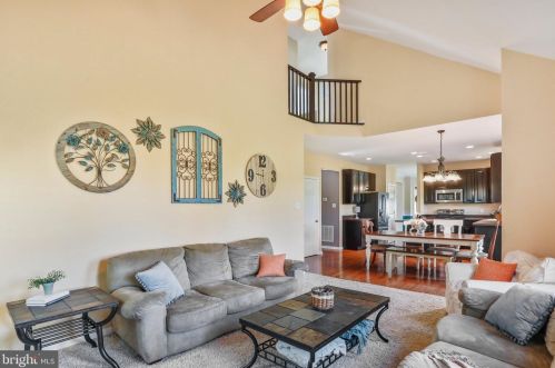 10099 Lindale Ave, Upton PA  17225-8373 exterior