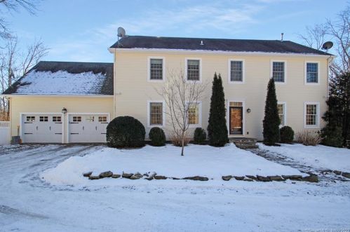 88 Smith Farm Rd, Amston, CT 06231-1241