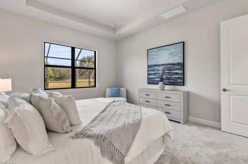 2754 Aviamar Cir, Naples FL 34114-0097 exterior