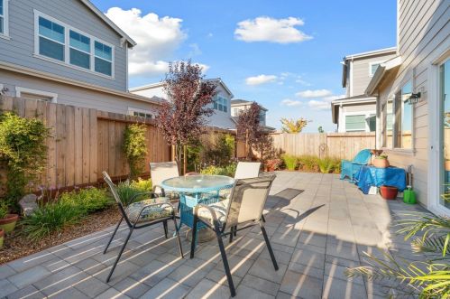 1467 Cavendish Ave, Santa Rosa CA 95401-6015 exterior