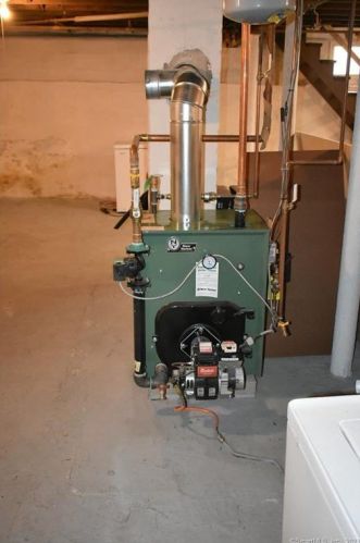 42 Elm St, Norwich CT  06351-2316 exterior