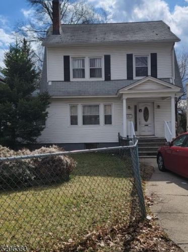 281 Dodd St, East Orange NJ  07017-1710 exterior