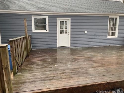 23 Warren St, Norwich CT  06360-3623 exterior