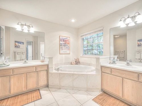 1826 Farm Trl, Sanibel FL  33957-4118 exterior