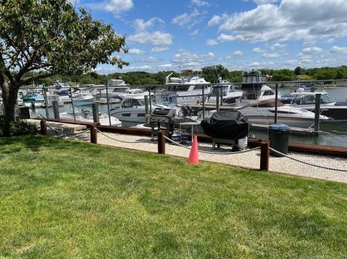 61 Seaview Ave, Stamford, CT 06902-6021
