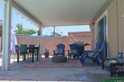 11425 205th St, Lakewood CA  90715-1268 exterior