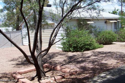 4205 2nd St, Tucson, AZ 85711-1015