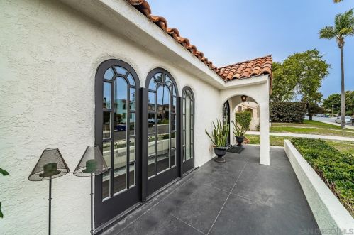 3017 Goldsmith St, San Diego CA  92106-1416 exterior