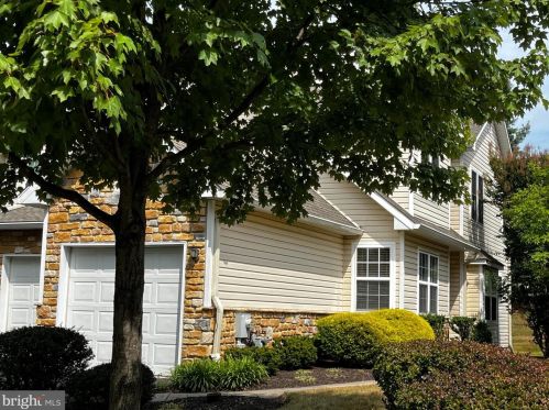 111 Gleneagles Dr, Blue Bell PA  19422-3241 exterior