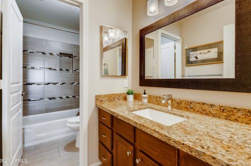 16234 1st Dr, Phoenix AZ 85021-5670 exterior