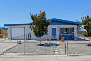 2321 Orleans Dr, Pinole, CA 94564-1645