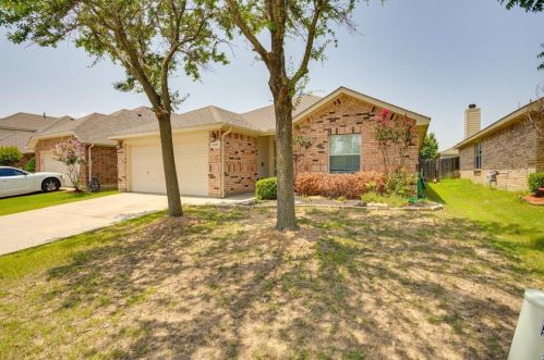 8117 Hennessey Trl, Fort Worth, TX 76131-5442