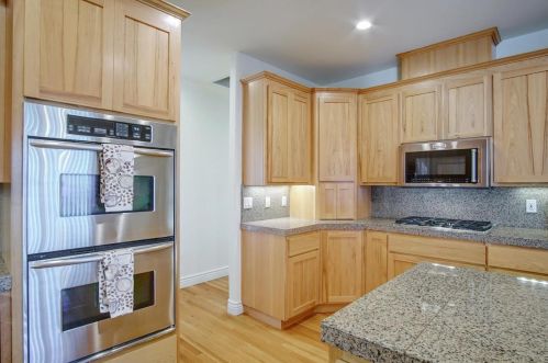 5890 Yuste Ln, Hollister CA  95023-9538 exterior