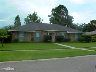 7703 Menlo Dr, Baton Rouge LA  70808-6753 exterior