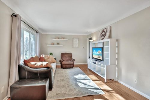 1573 Atlantic St, Saint Paul MN 55106-1103 exterior