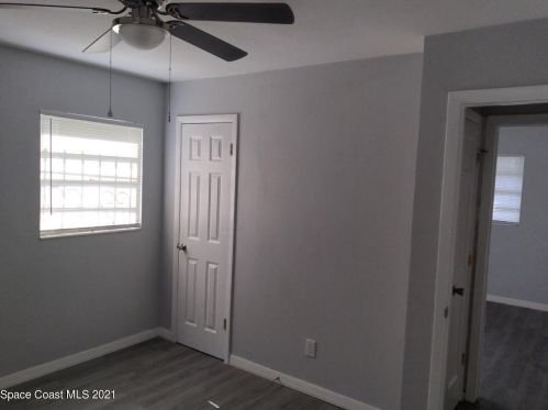 915 Grv Ave, Cocoa FL 32922-7216 exterior