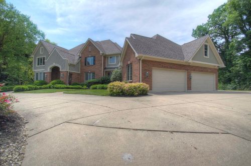 926 Riverwatch Dr, Covington, KY 41017-3768